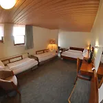 Berghof 3* Petersberg (Hessen)