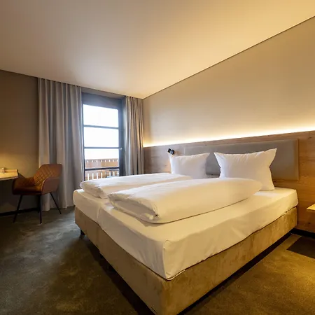 Hotel Berghof 3*