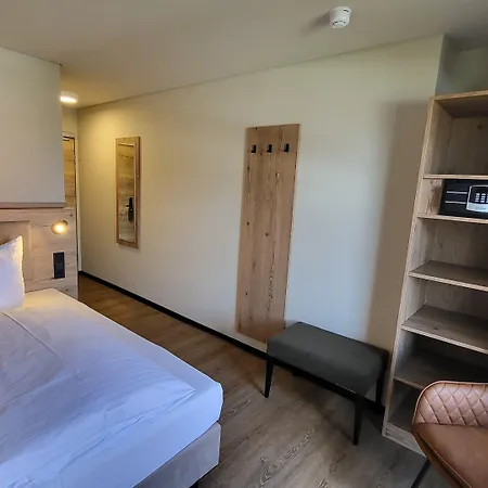 Berghof 3* Petersberg (Hessen)